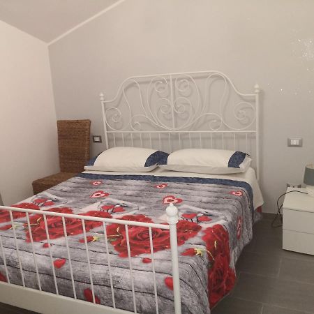 House Pierclaudio E Domitilla Monte San Biagio Exterior foto